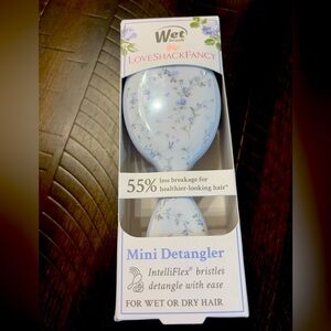 LoveShackFancy blue ivy mini Detangler by Goody. Perfect for purse or car! 🦋
